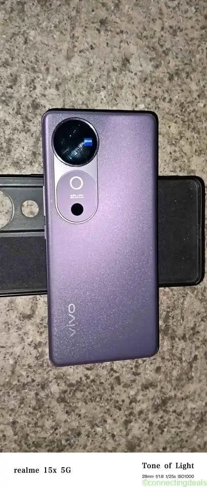 Vivo v40 8/256 condition phone