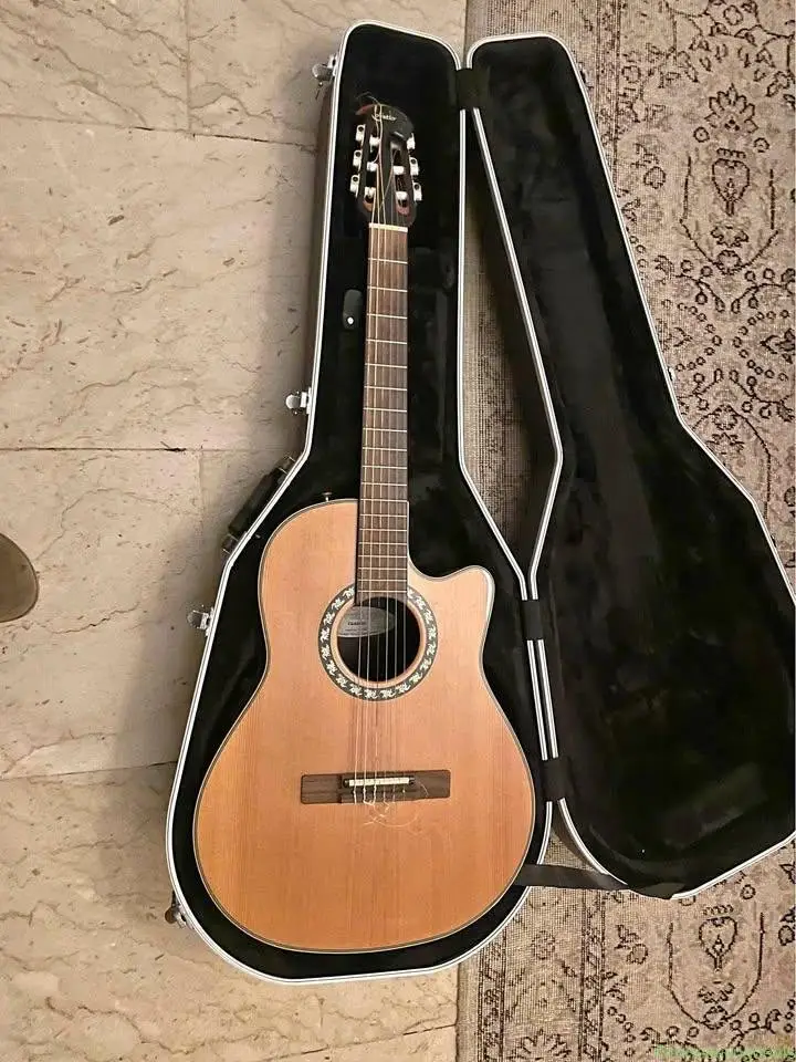 Ovation E-Acoustic classical guitar Classic Nylon