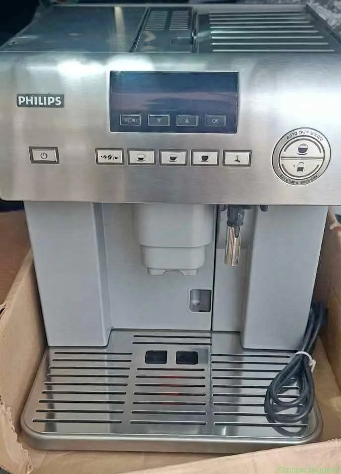 Machine café philips automatique كطحن و تعصر