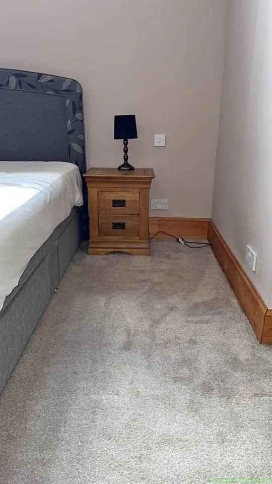 Set of bedside cabinets
