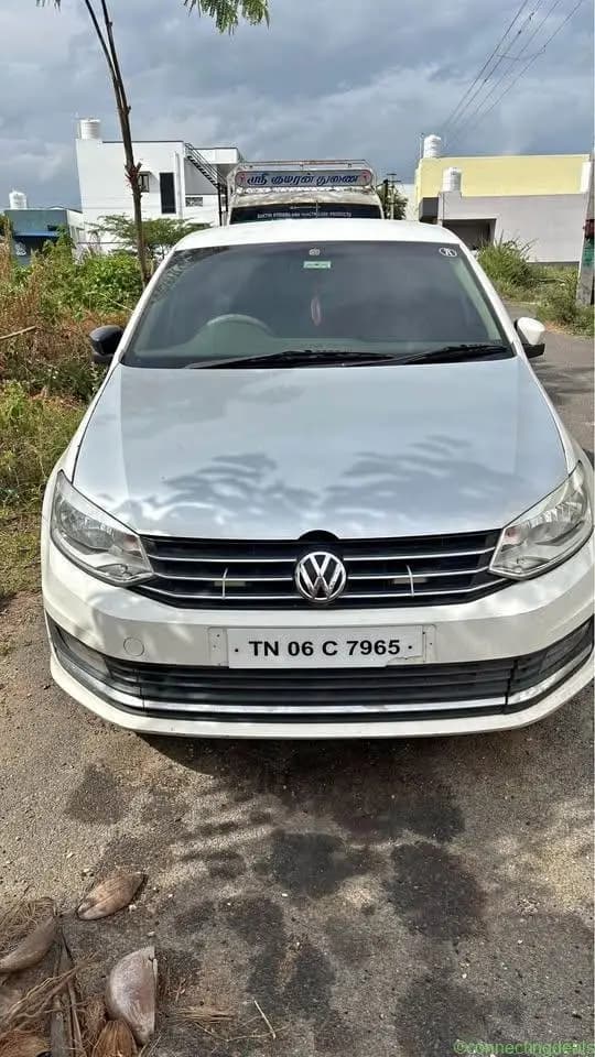 Volkswagen Vento 2010 model excellent condition - Image 1