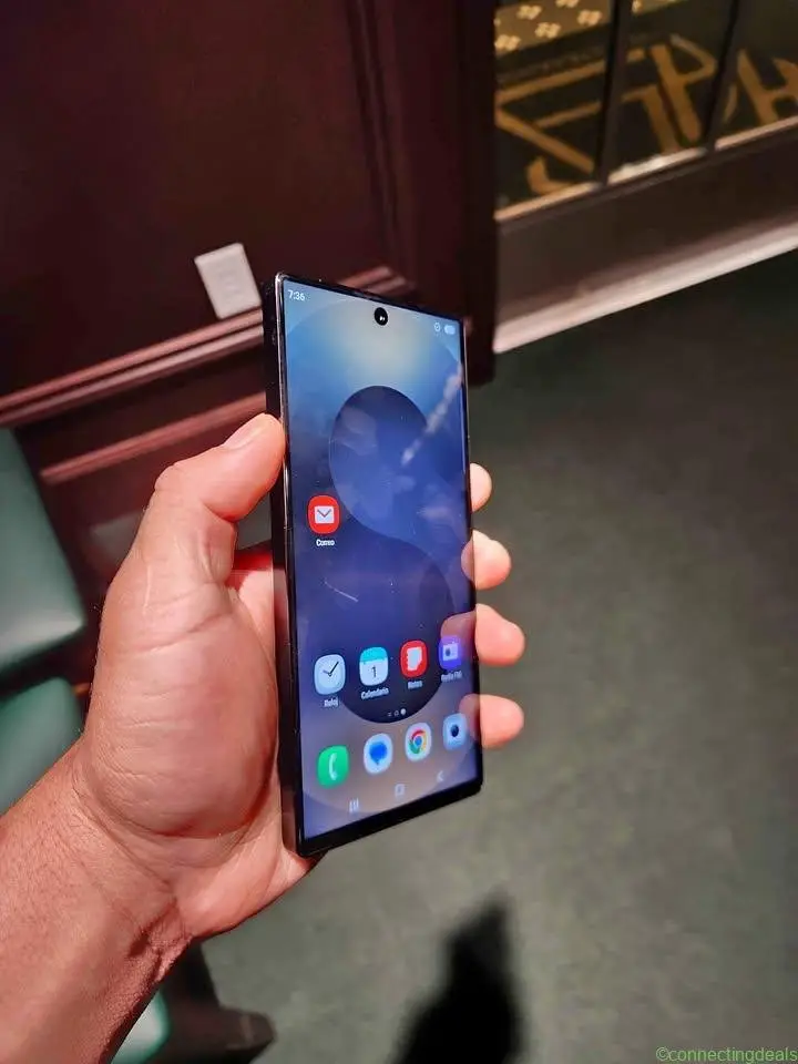 📱 Android Phone – S25 Ultra Style (NOT original