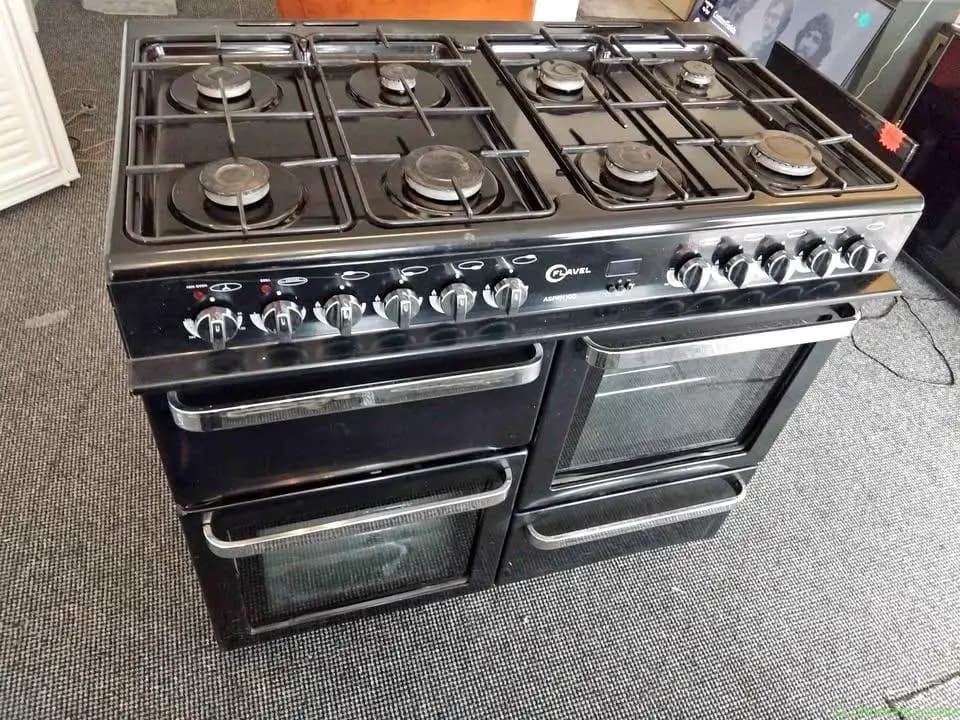 Flavel dual fuel/propane range cooker .
