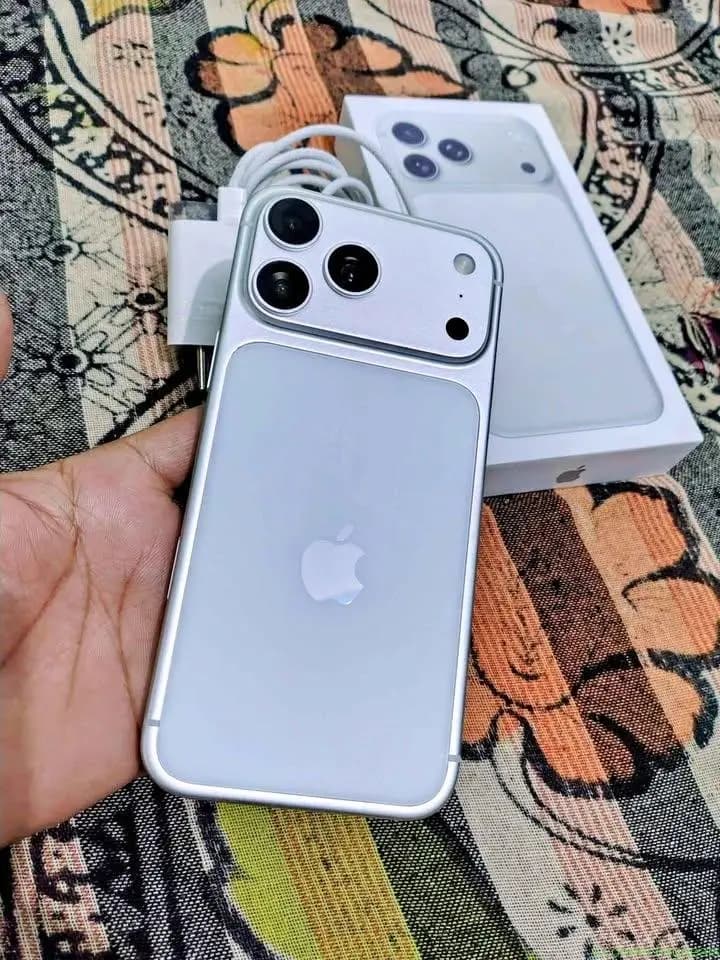 I phone 17 pro max ki clone copy 1tb