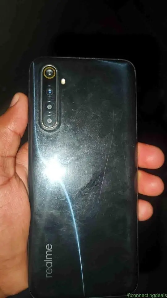 Phone seller