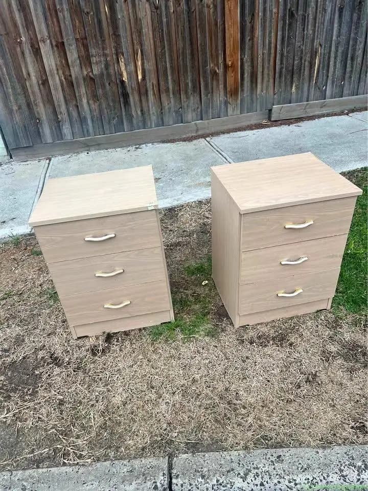 Free bedside tables - Image 1