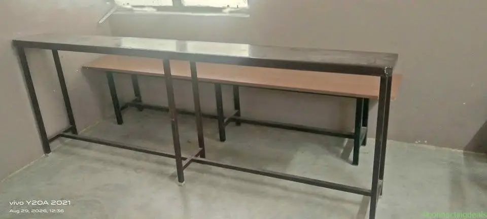 Bench and desk - Image 1