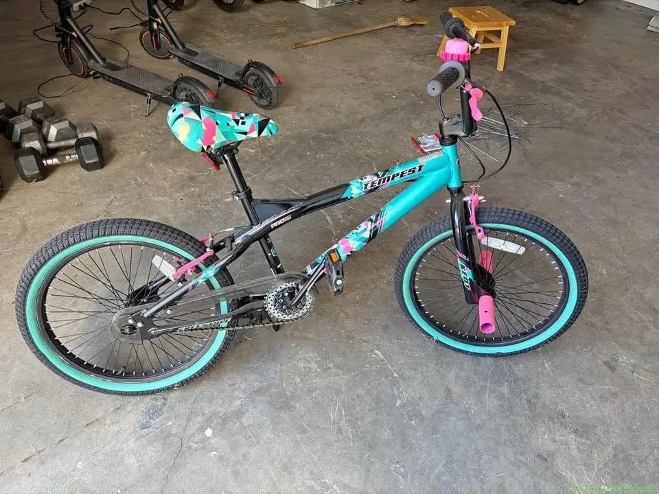 Kids bikes - Image 1