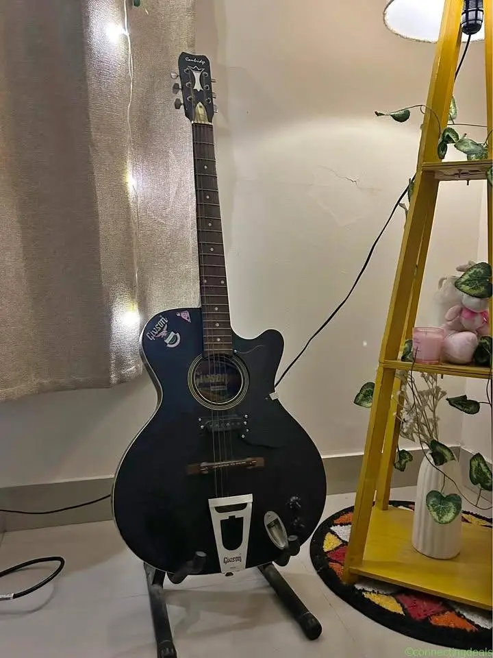 Givson Semi - Acoustic Cambridge Guitar comes - Image 1