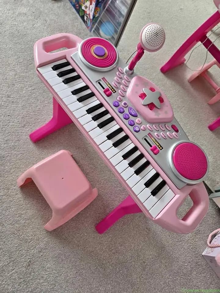 Rockstar Keyboard Pink Girl - Image 1