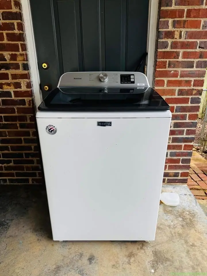 Mayra Washer machine
