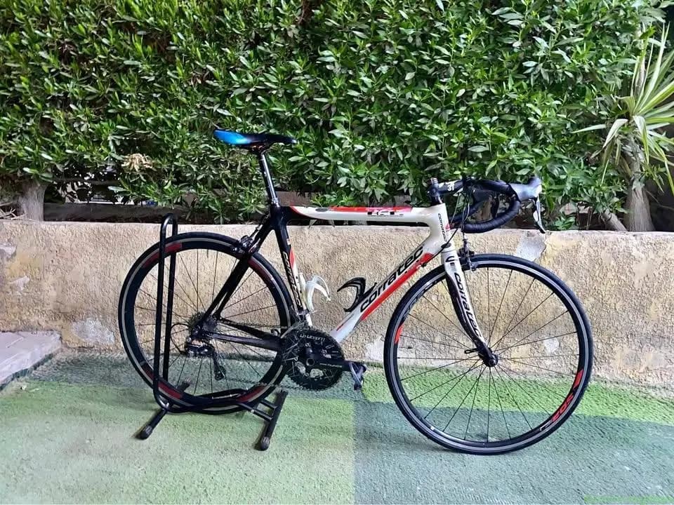 Full carbon road bike
