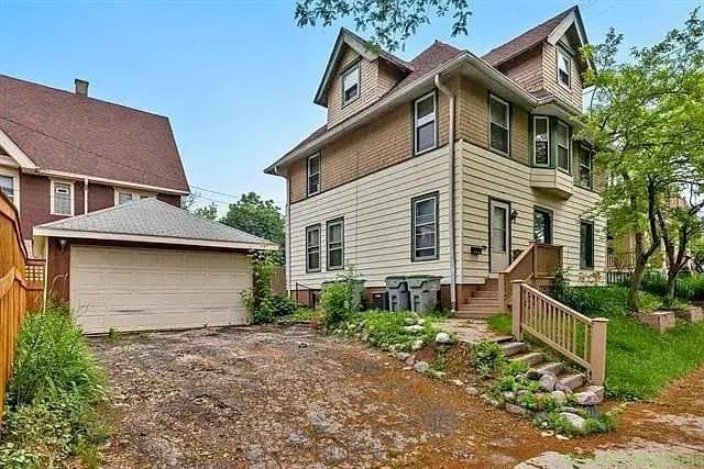 5 Beds 1 Bath Apartment