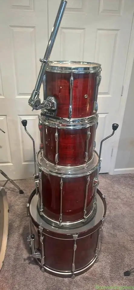 Pearl Export 5-Piece Drum Kit (with some cymbals