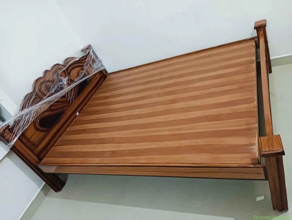 New wooden cot offers