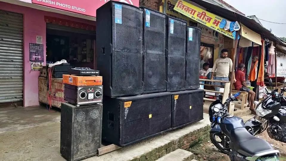 4 top 2 Bass Dj sound system amplifier