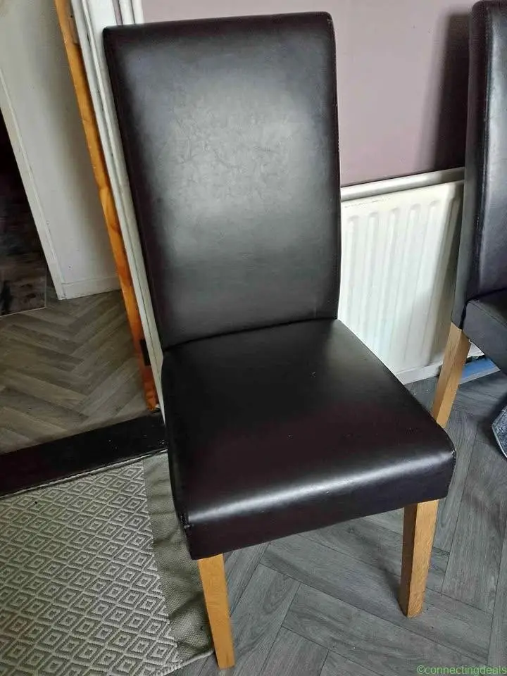 brown chair 4£