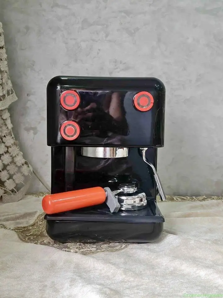 Machine a café mini moka m600 ba9a n9iiya netoyé