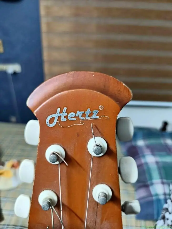 Guitar for sale