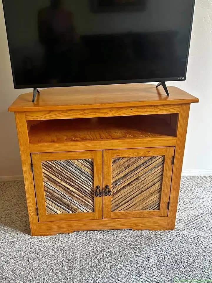 Tv stand - Image 1