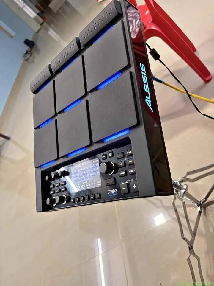 Alesis strike sampler pad Roland yamaha casio - Image 1