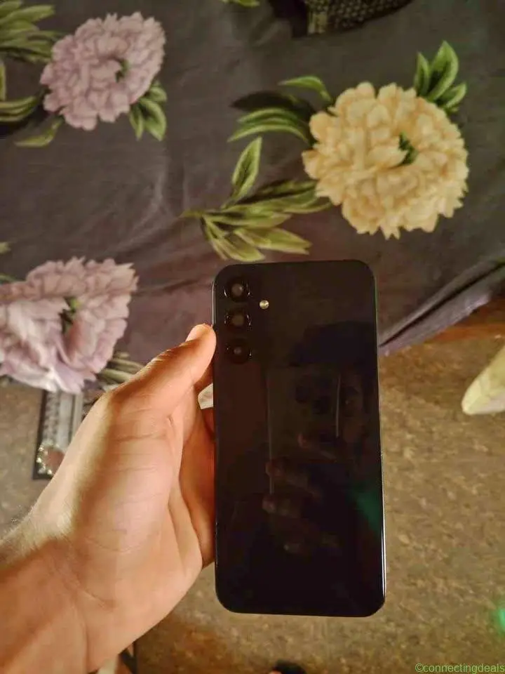 Samsung galaxy a15 5g 6,128gb - Image 1