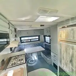 2 Beds 2 Baths - Apartment