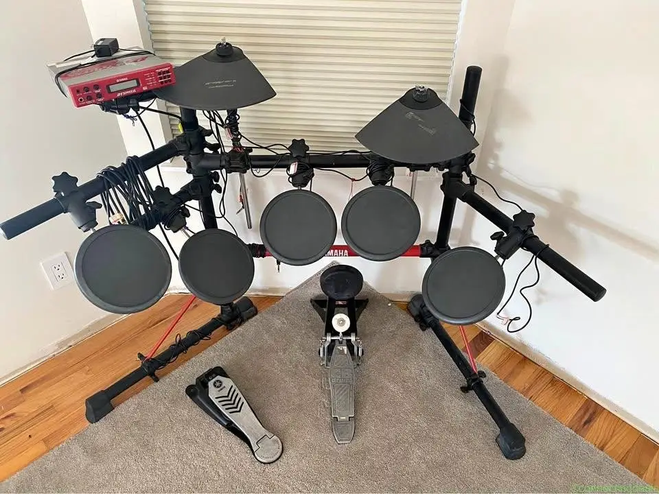 Yamaha DTXPRESS II Electronic Drum Kit