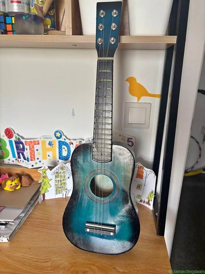 Guitar for kids - Image 1