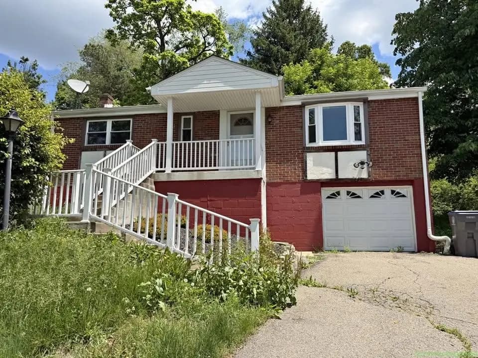 4 Beds 1 Bath House - Image 1