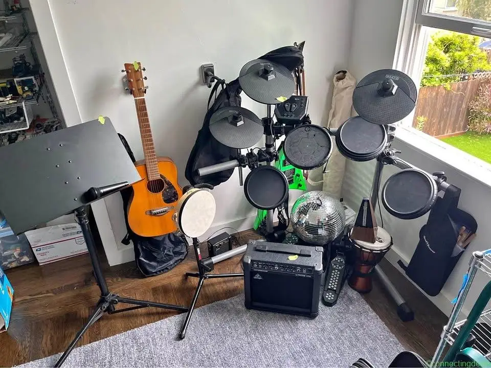 Band set up! Make an offer! - Image 1