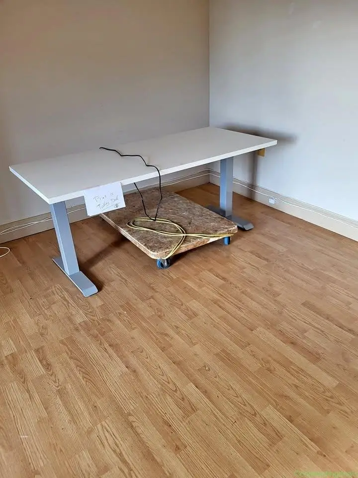 desk