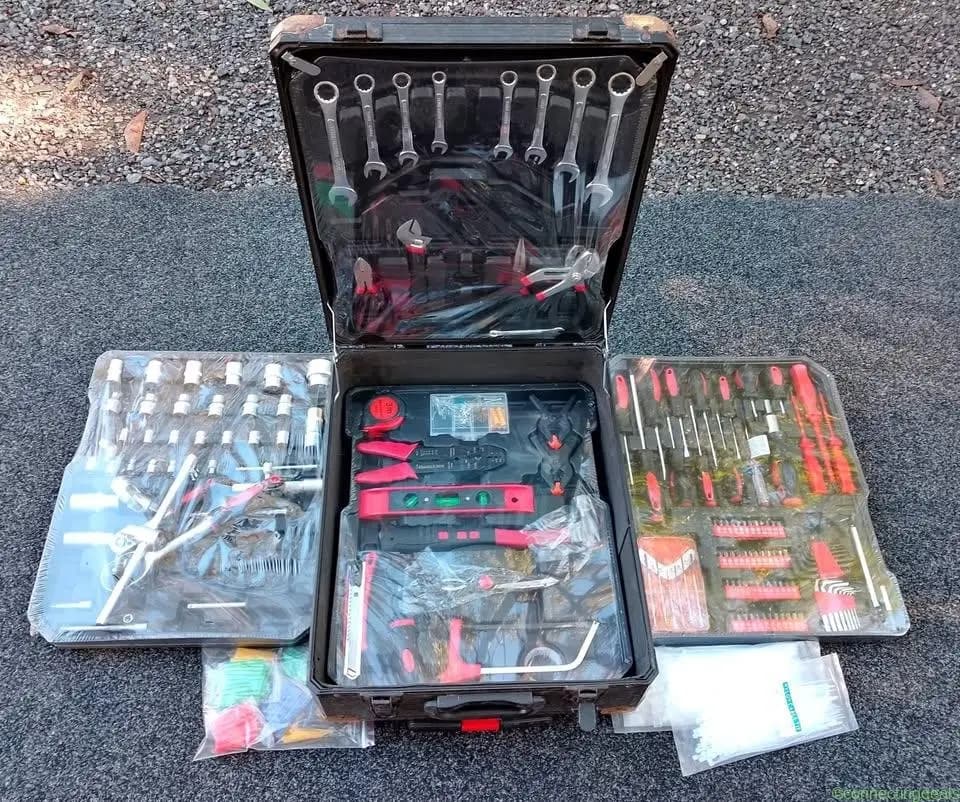 FIXED PRICE NO OFFERS comprehensive handyman and