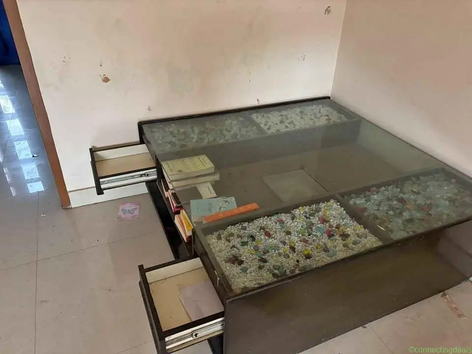 Table for hall