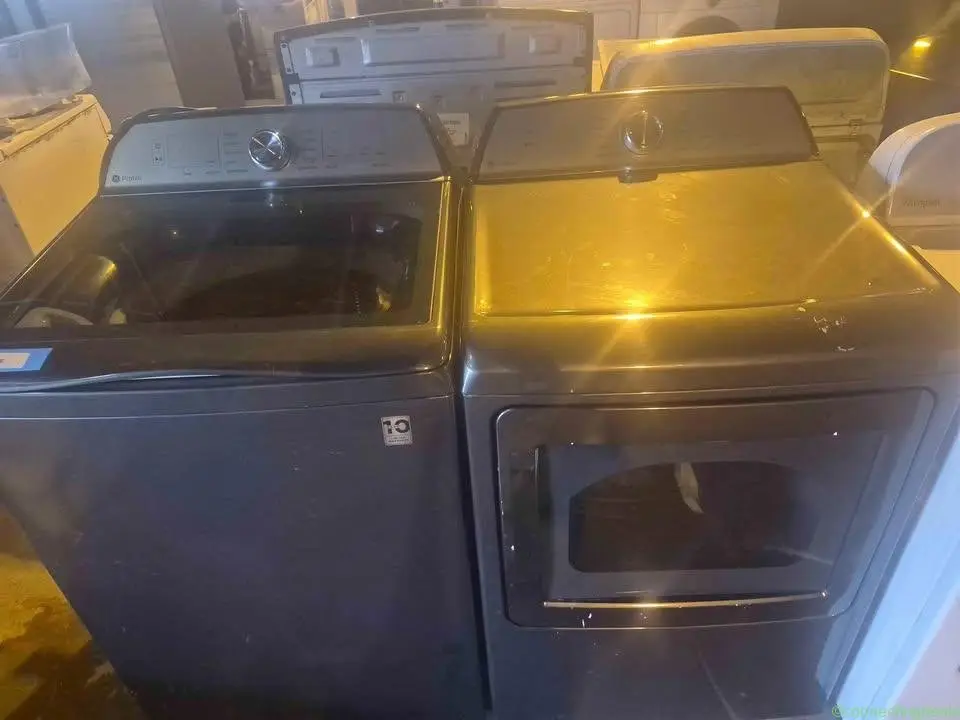 washer and dryer - Image 1