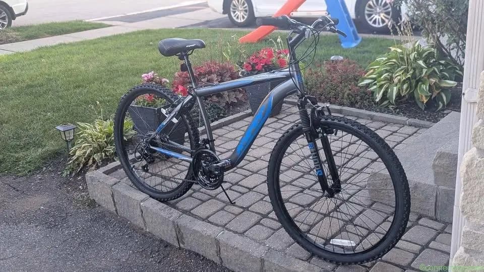 Hyper Bicycles 26” Men’s Boundary Mountain Bike,
