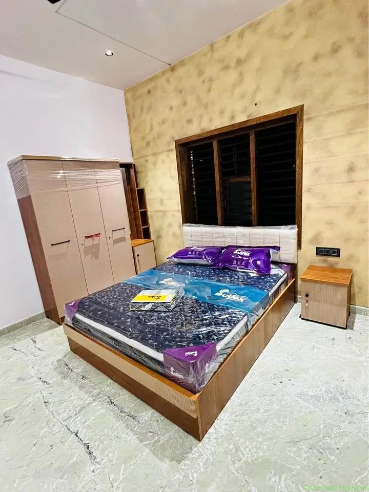 Bedroom set