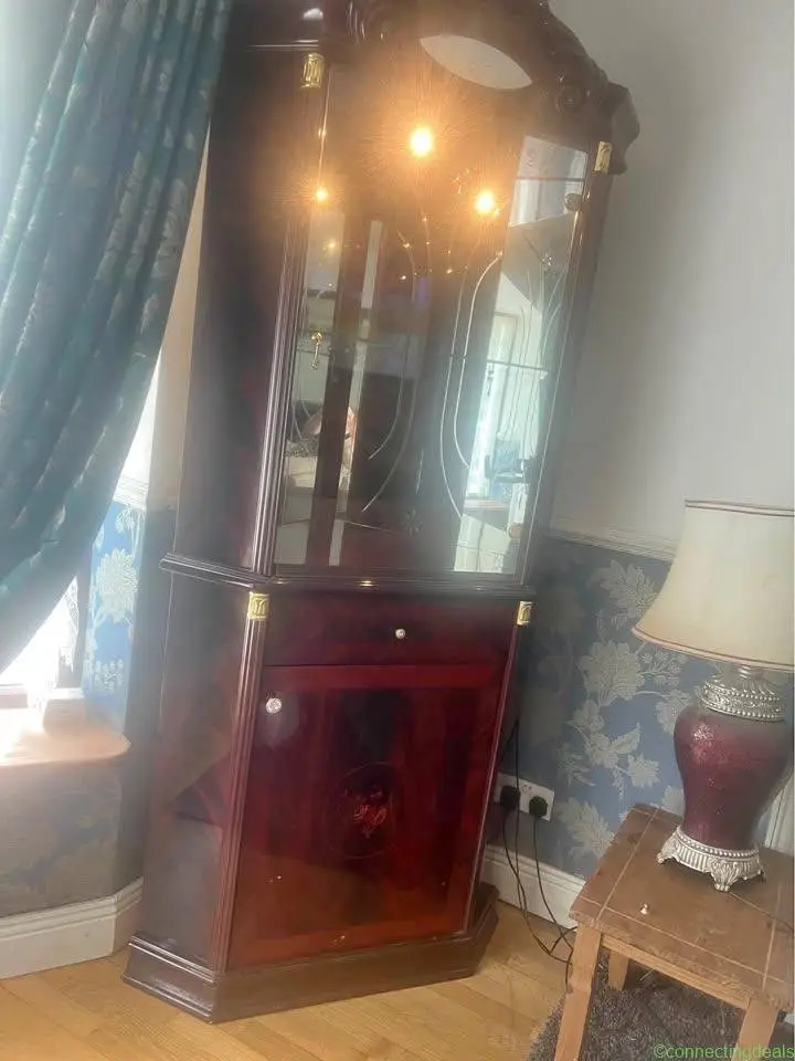 Corner Unit