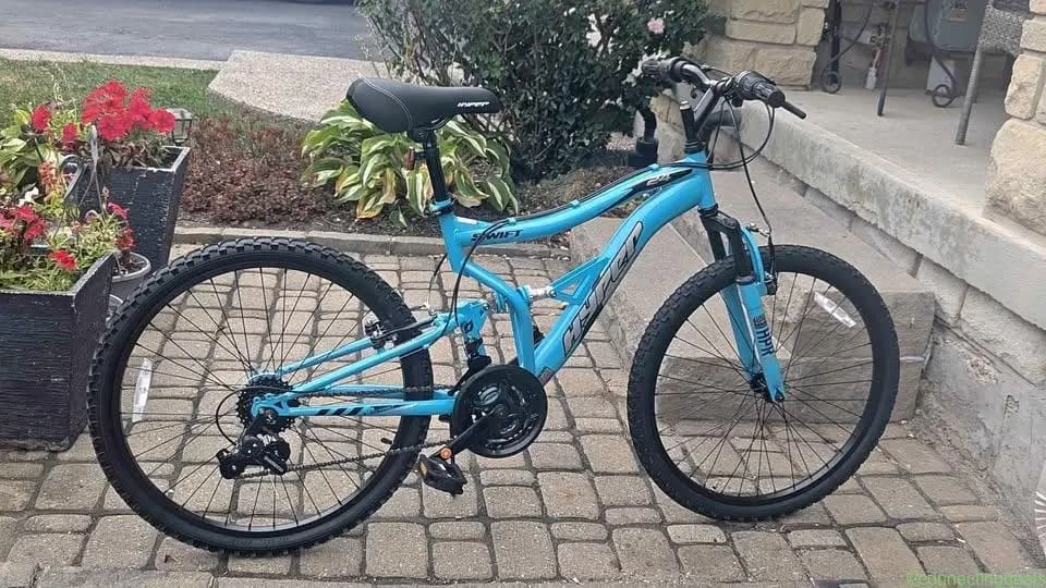 Hyper Bicycles 24" Girl - Image 1