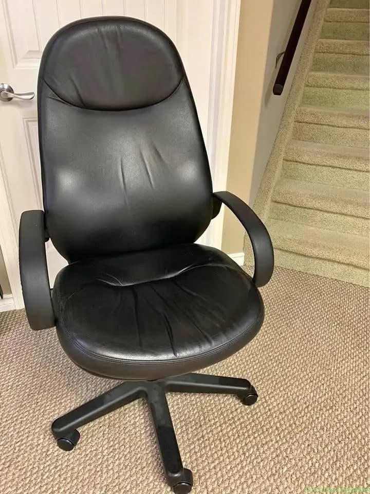 Adjustable Leather Computer Chair