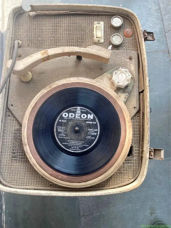 Antique music player - Image 1