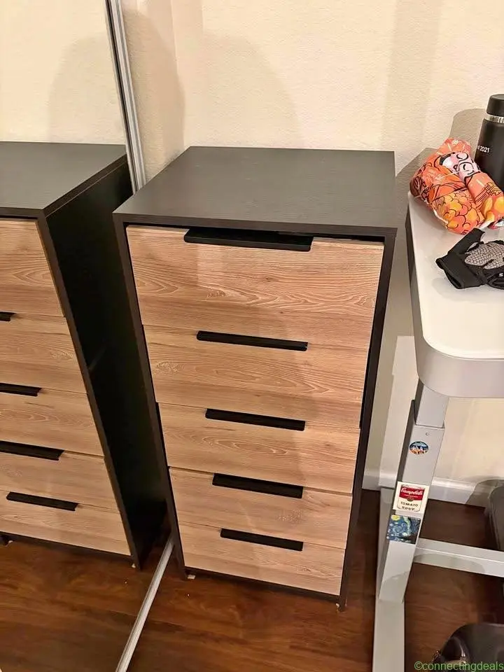 Dresser - Image 1