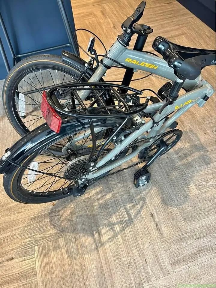Bicycle - Raleigh Evo Two folding bike