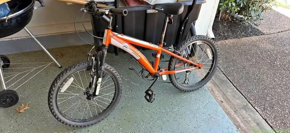 COBRA 20 20” mountain bike with gears - Image 1