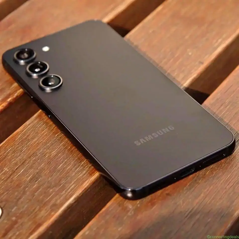 Galaxy s23 unlocked good condition 128gb inc