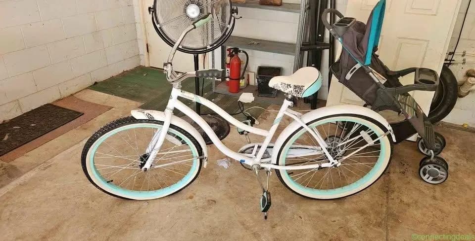 Huffy Cranbrook Cruiser Bike - Image 1
