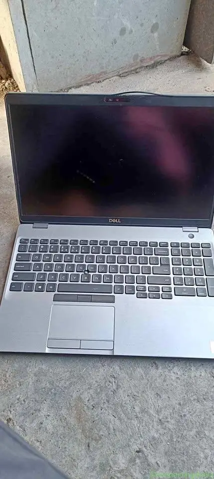 Dell laptop - Image 1