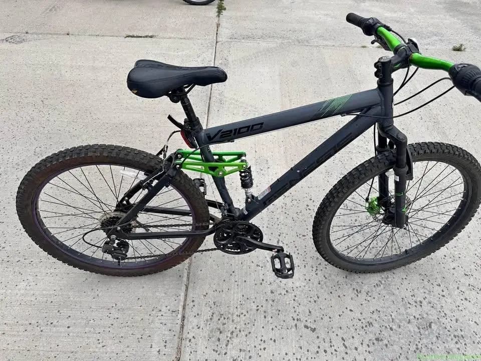 3 Mountain Bikes for Sale – Huffy, Genesis