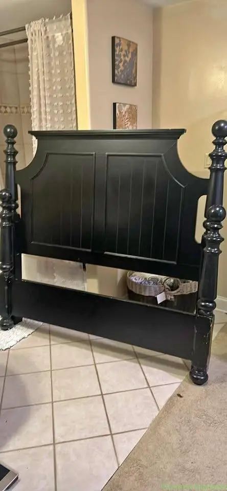 Queen Size Bed - Image 1