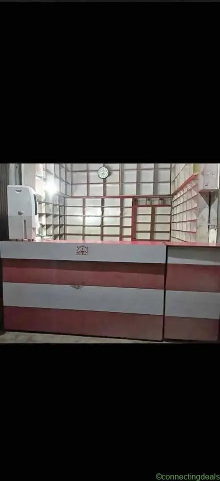 Counter and racks - Image 1